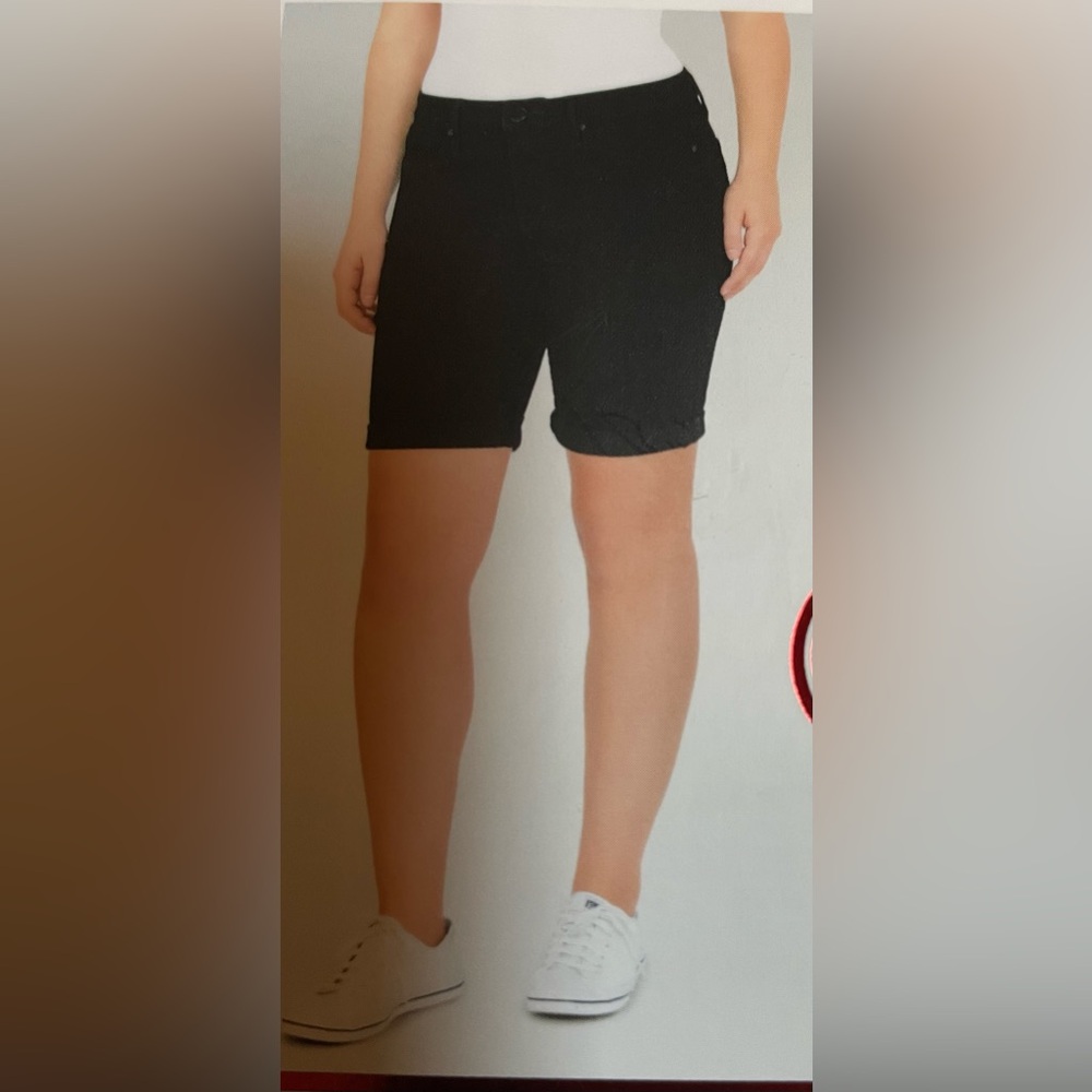 Seven7 Black Super Soft Stretch Rolled Cuff Sunset Bermuda Shorts Size 8